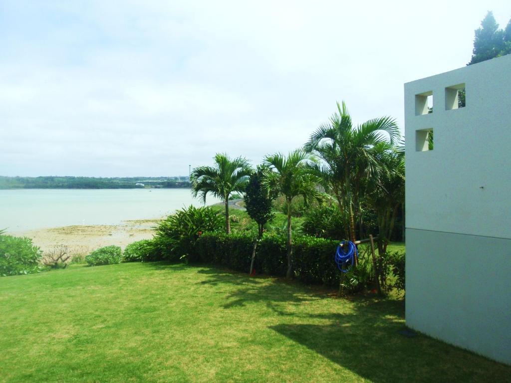 The Green Terrace Aparthotel Miyakojima  Exterior photo
